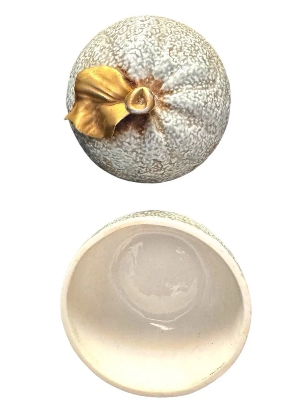 Vintage Italian Apple Trinket Box Agostinelli Bassano Porcelain Gold Leaf #359